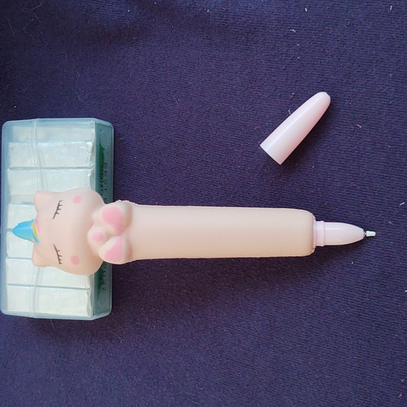 Squishy Unicorn Pen - Picture 1 of 8